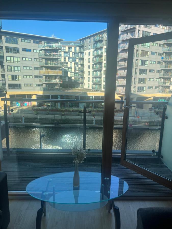 Clarance Docks Apartment リーズ エクステリア 写真